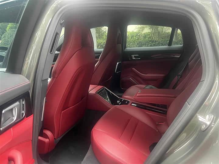 Фото 3 - Porsche Panamera