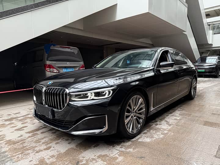 Фото 1 - BMW 7 Series