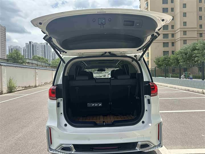 Фото 16 - GAC Trumpchi M8