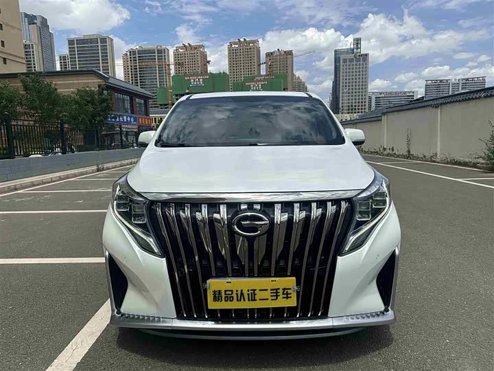 Фото 2 - GAC Trumpchi M8