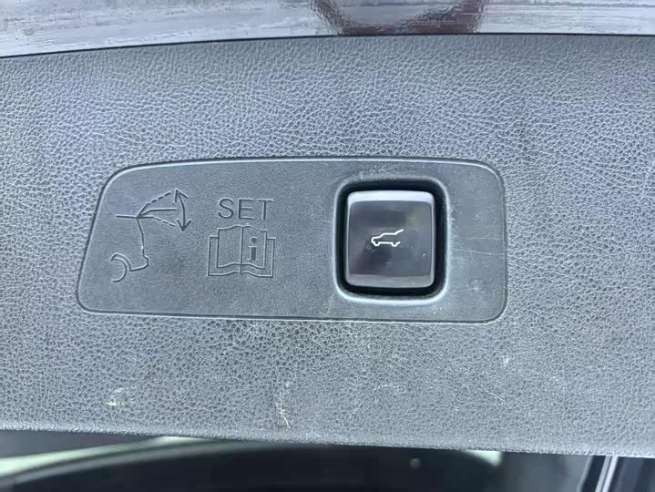 Фото 26 - Lincoln Corsair