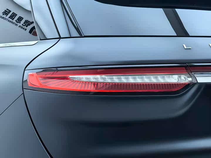 Фото 27 - Lincoln Corsair