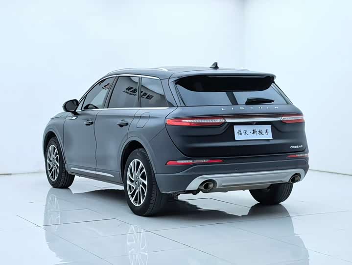 Фото 31 - Lincoln Corsair