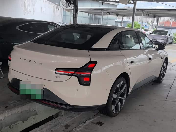 Фото 2 - XPeng Mona M03