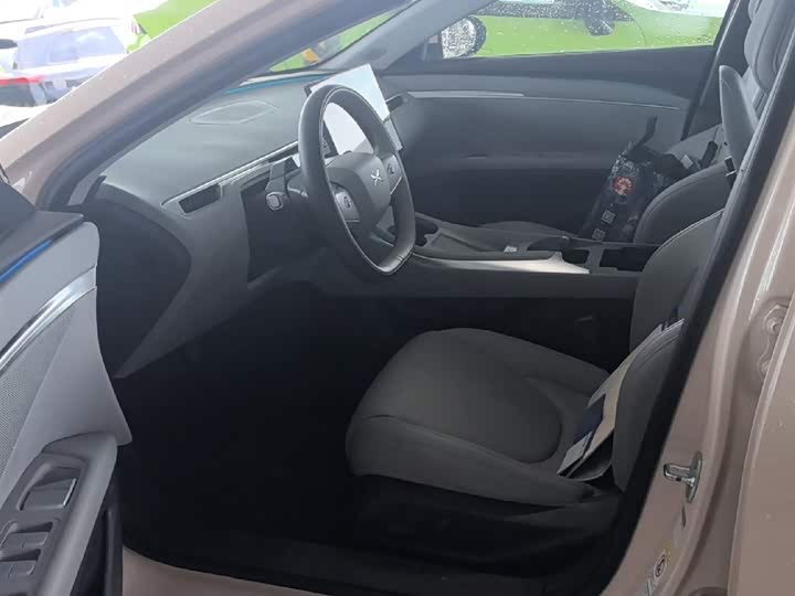 Фото 4 - XPeng Mona M03