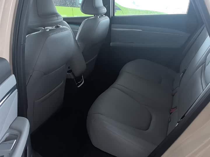 Фото 5 - XPeng Mona M03