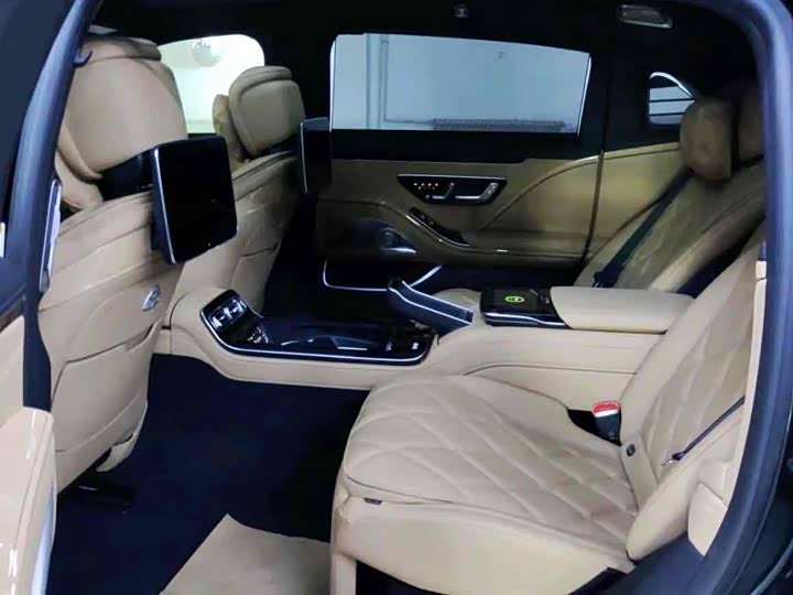 Фото 6 - Mercedes-Benz Maybach S-Class
