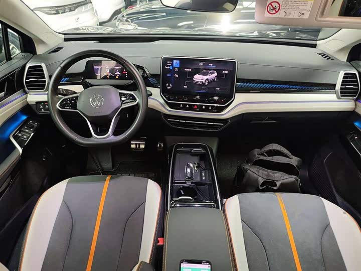 Фото 10 - Volkswagen ID.6 Crozz
