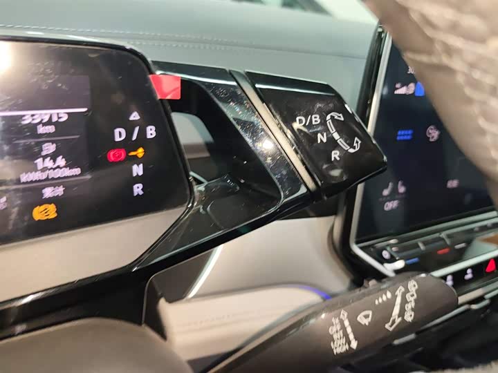 Фото 14 - Volkswagen ID.6 Crozz