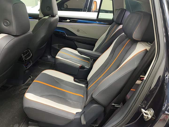 Фото 17 - Volkswagen ID.6 Crozz