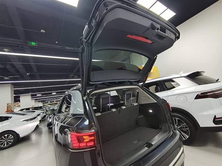 Фото 19 - Volkswagen ID.6 Crozz