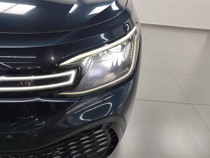 Фото 24 - Volkswagen ID.6 Crozz