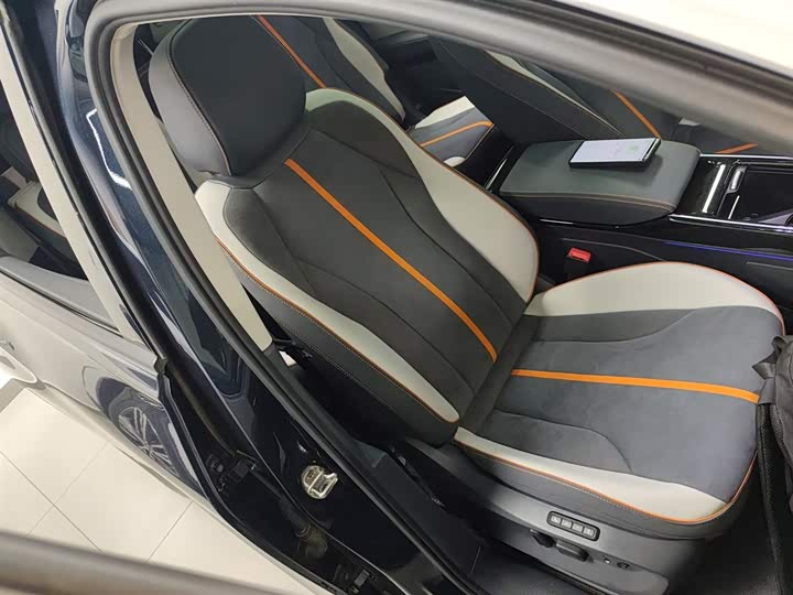 Фото 25 - Volkswagen ID.6 Crozz