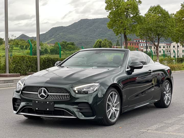 Фото 1 - Mercedes-Benz E-Class