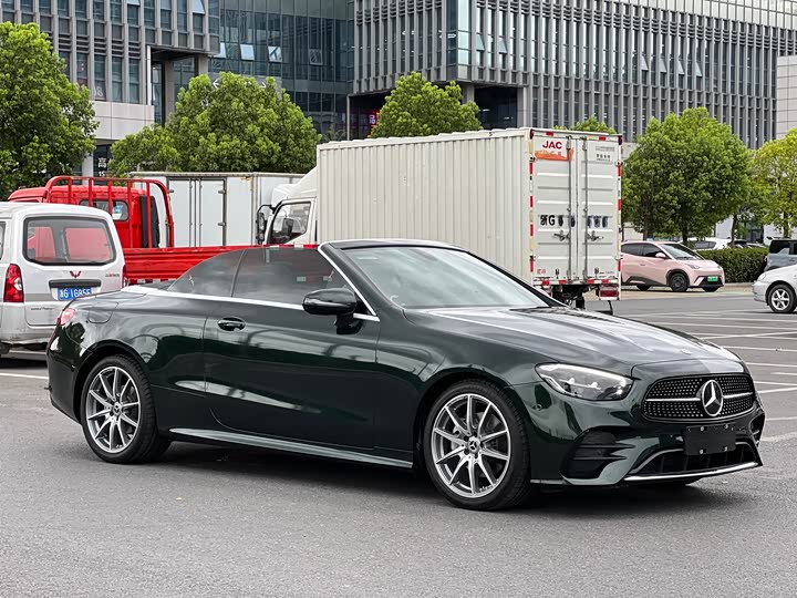 Фото 3 - Mercedes-Benz E-Class