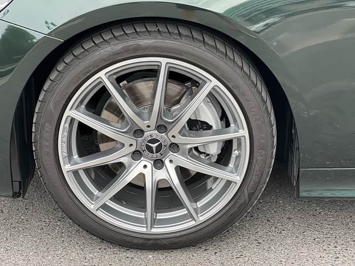 Фото 8 - Mercedes-Benz E-Class