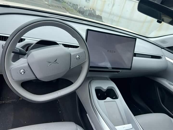 Фото 2 - XPeng Mona M03