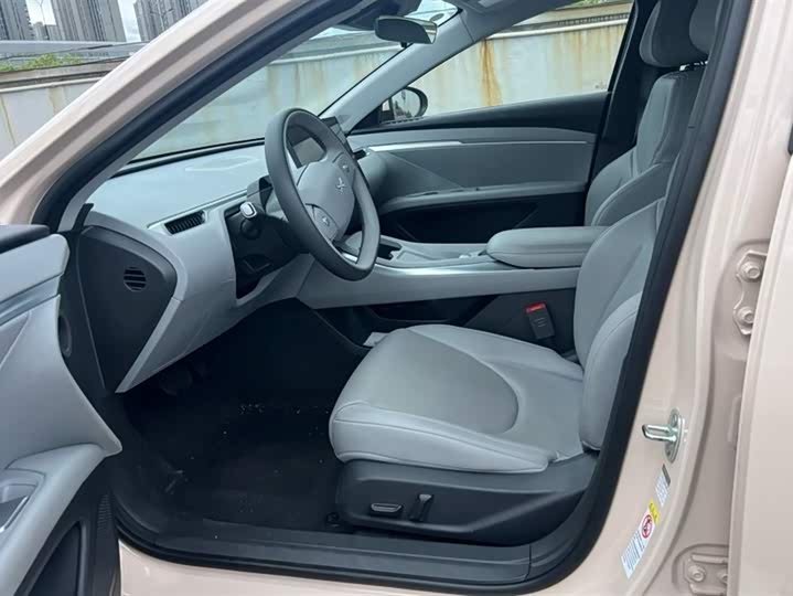 Фото 3 - XPeng Mona M03