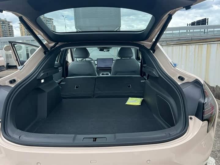 Фото 6 - XPeng Mona M03