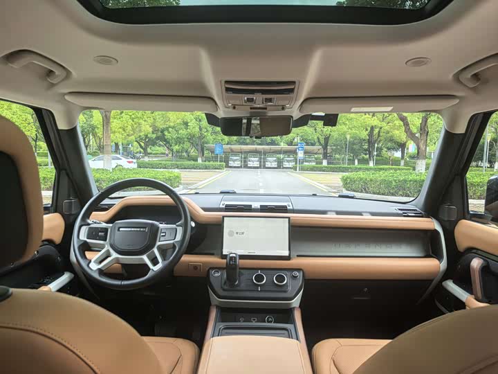 Фото 16 - Land Rover Defender