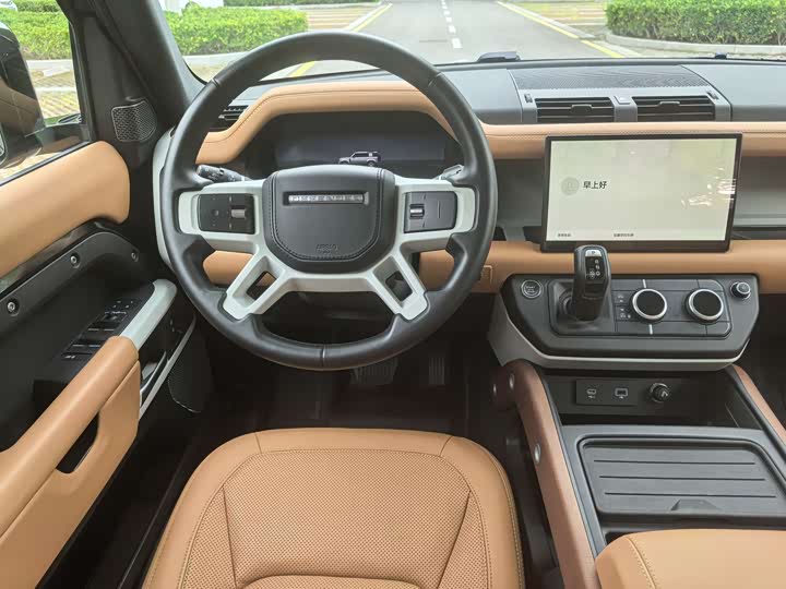 Фото 17 - Land Rover Defender