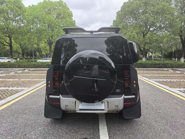 Фото 4 - Land Rover Defender