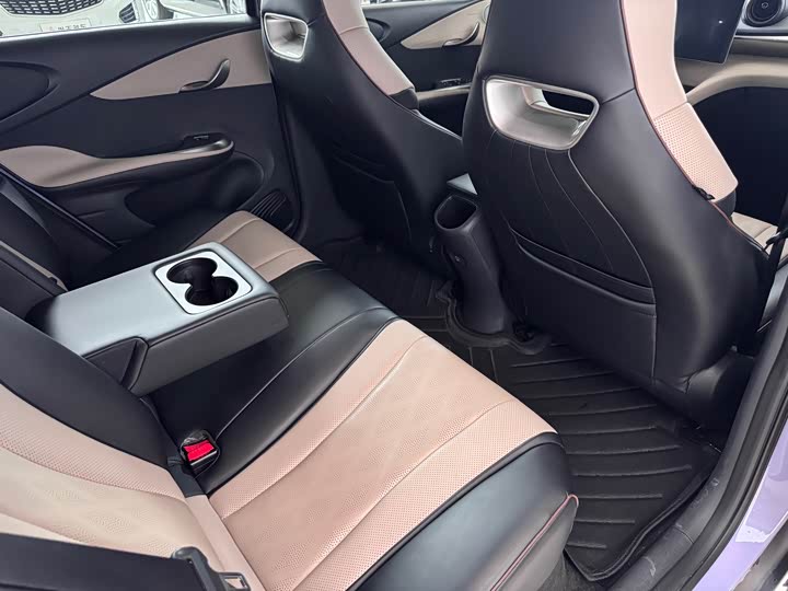 Фото 15 - BYD Dolphin