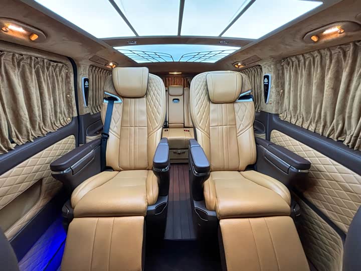 Фото 12 - Mercedes-Benz Vito