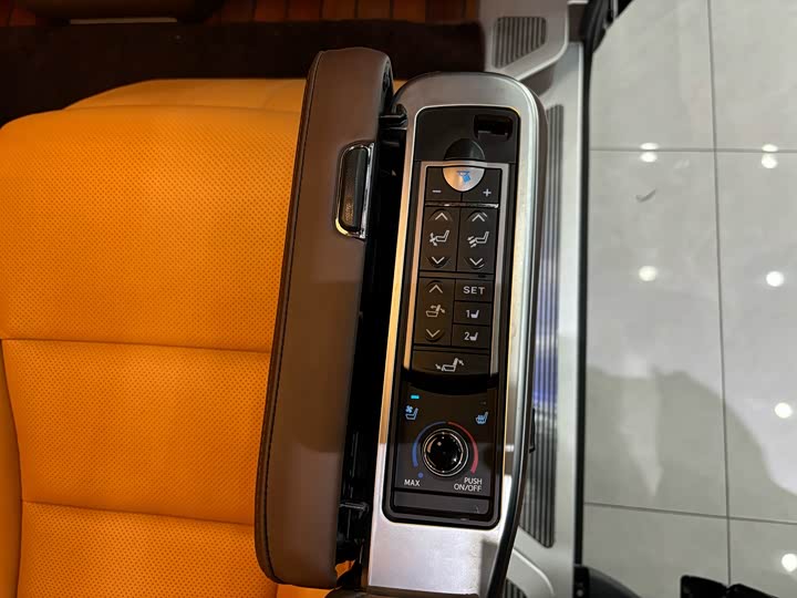 Фото 13 - Mercedes-Benz Vito