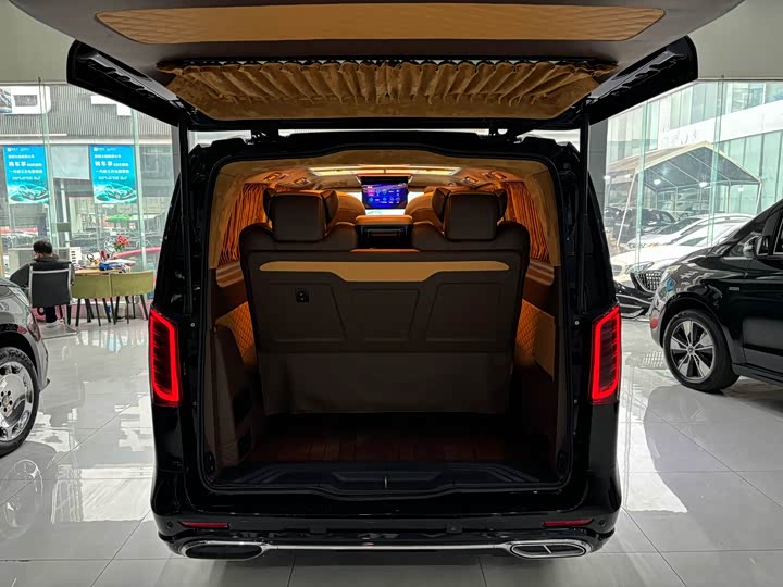 Фото 20 - Mercedes-Benz Vito