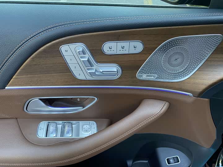 Фото 14 - Mercedes-Benz GLS-Class