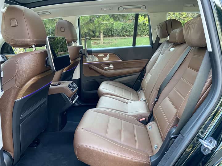 Фото 15 - Mercedes-Benz GLS-Class