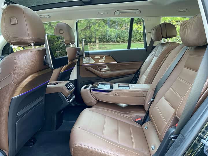 Фото 18 - Mercedes-Benz GLS-Class