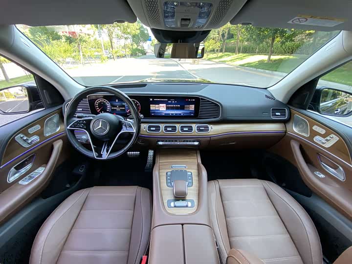 Фото 19 - Mercedes-Benz GLS-Class