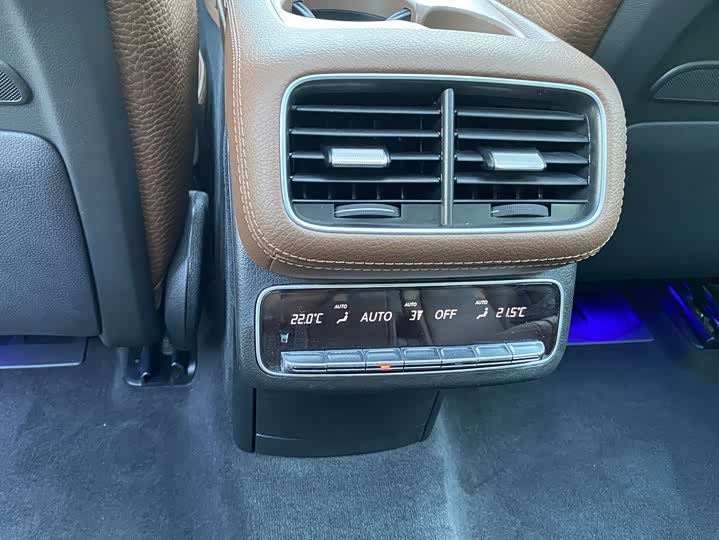 Фото 24 - Mercedes-Benz GLS-Class