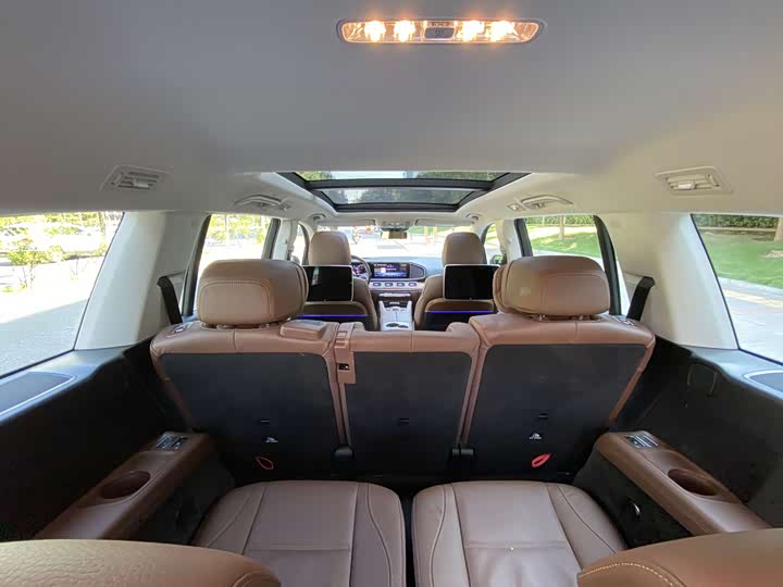 Фото 8 - Mercedes-Benz GLS-Class