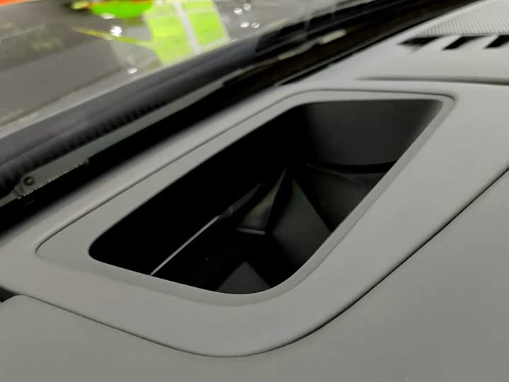 Фото 26 - Rolls-Royce Cullinan