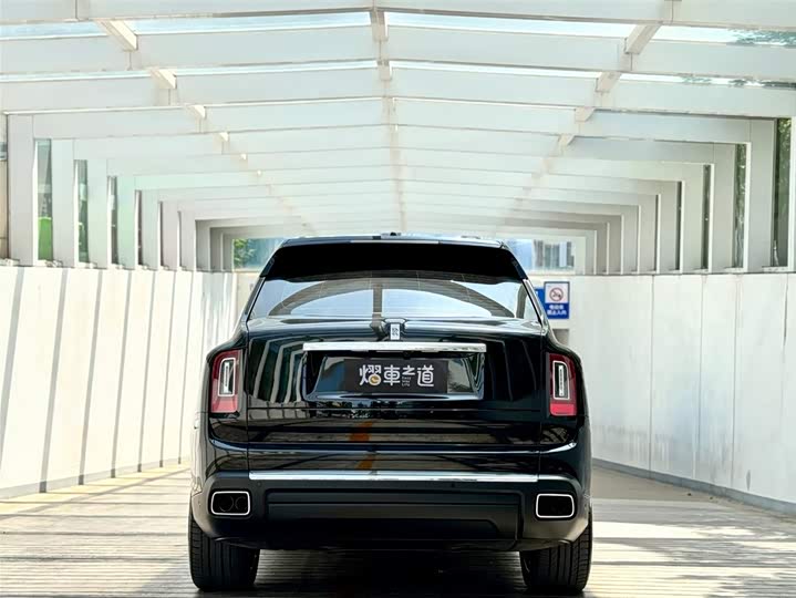 Фото 4 - Rolls-Royce Cullinan