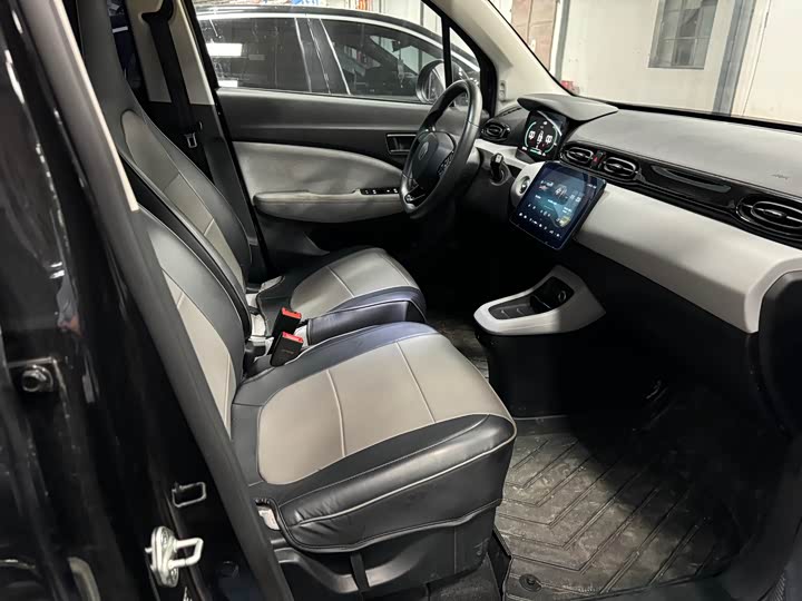 Фото 7 - Leapmotor T03