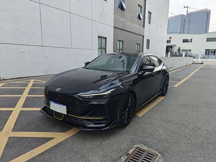 Фото 1 - Changan UNI-V