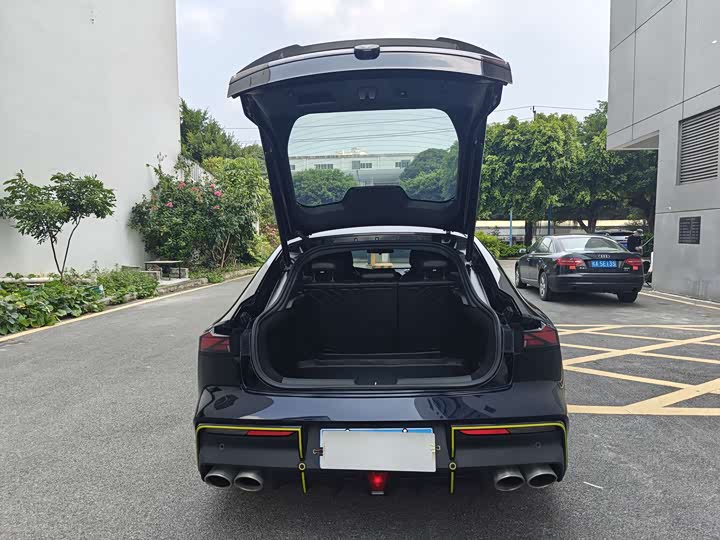 Фото 13 - Changan UNI-V