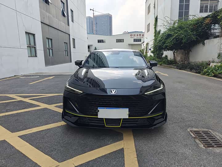 Фото 2 - Changan UNI-V