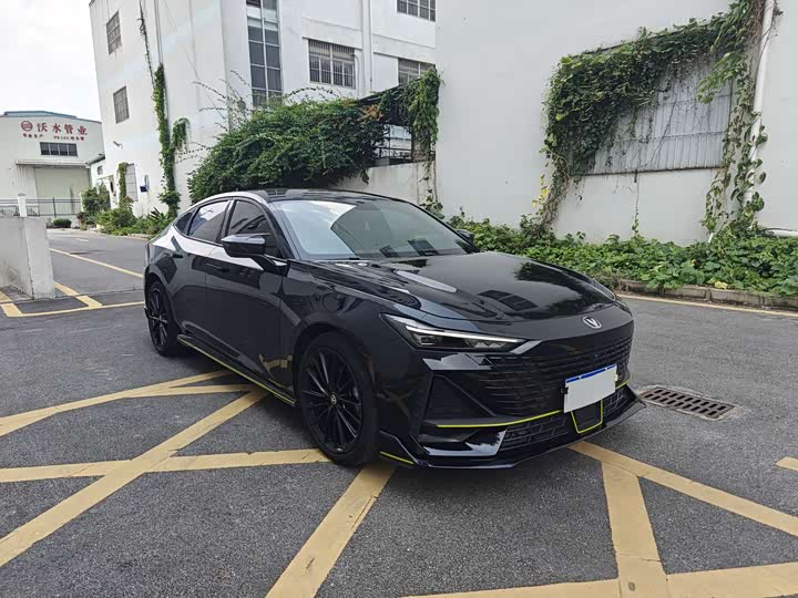 Фото 3 - Changan UNI-V