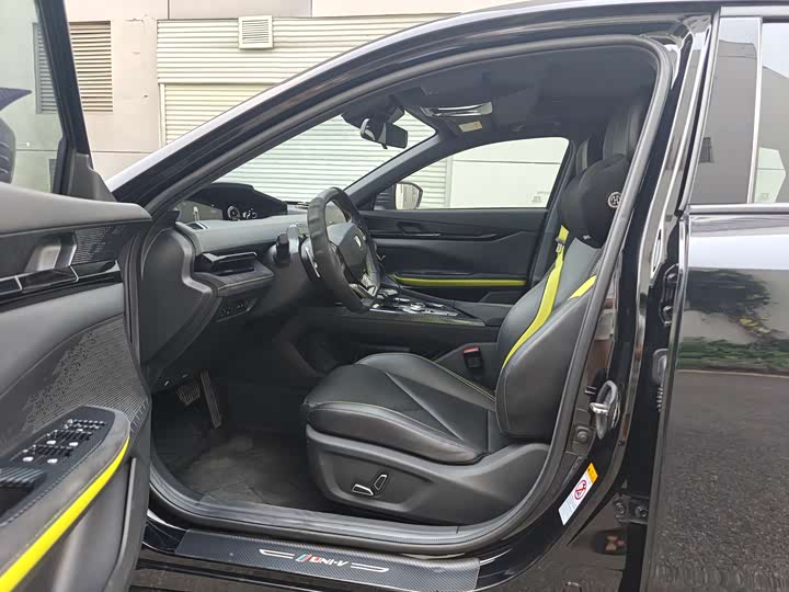 Фото 4 - Changan UNI-V