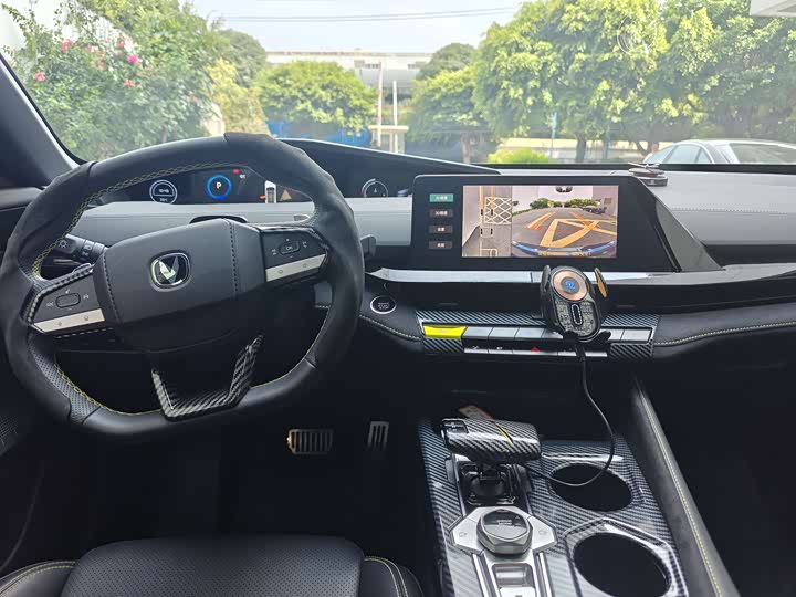 Фото 5 - Changan UNI-V