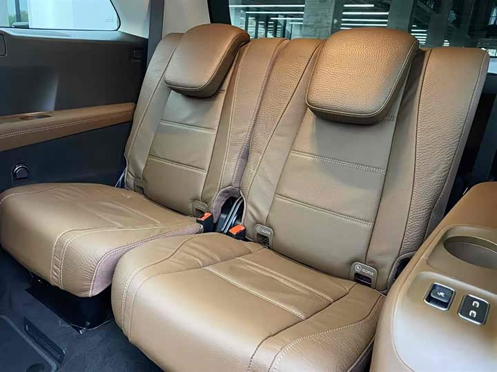 Фото 13 - Mercedes-Benz GLS-Class