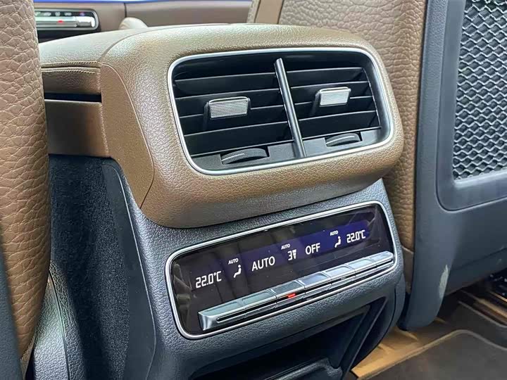 Фото 23 - Mercedes-Benz GLS-Class