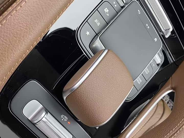 Фото 9 - Mercedes-Benz GLS-Class