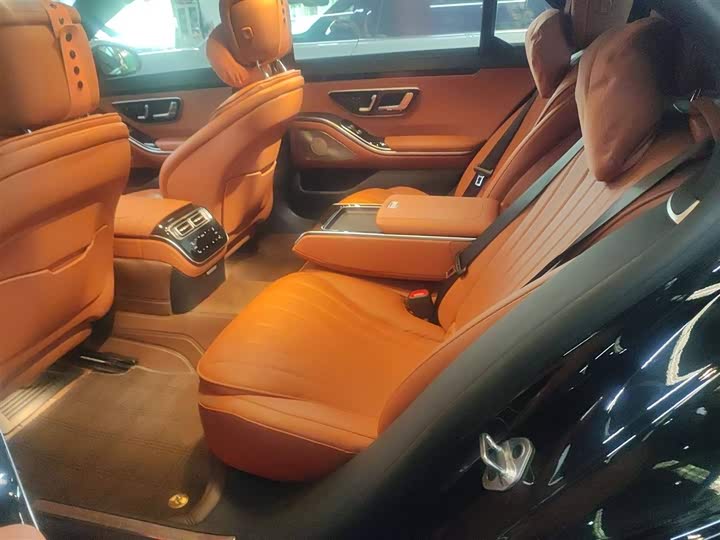 Фото 10 - Mercedes-Benz S-Class