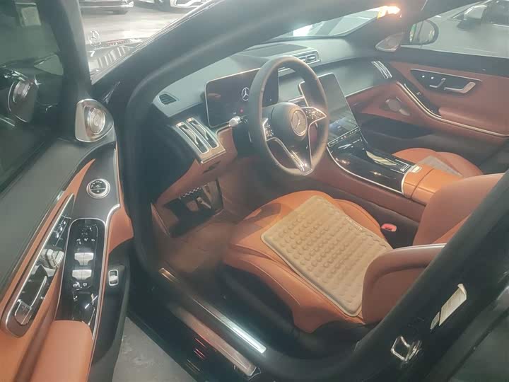 Фото 11 - Mercedes-Benz S-Class